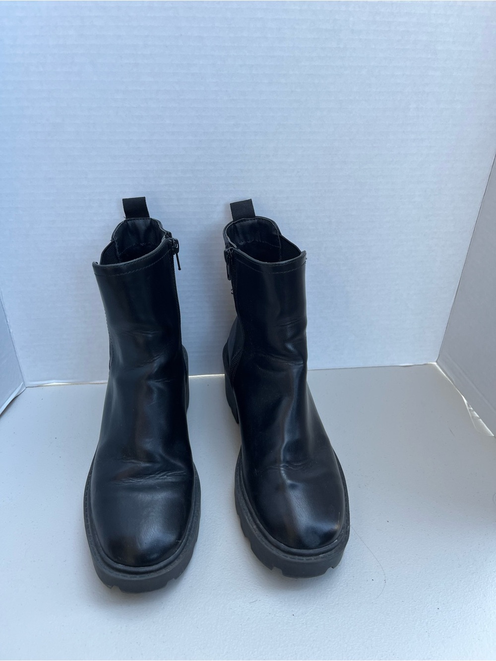 Time and Tru Black Chunky Lug Sole Ankle Boots